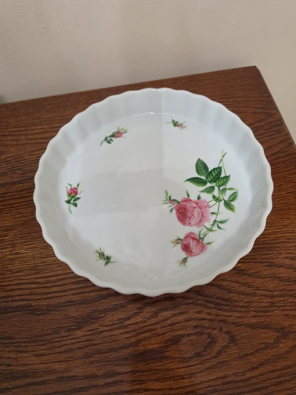 Vintage Pie Dish White Floral Scalloped Edge Serving Dish with Pink Rose Motif